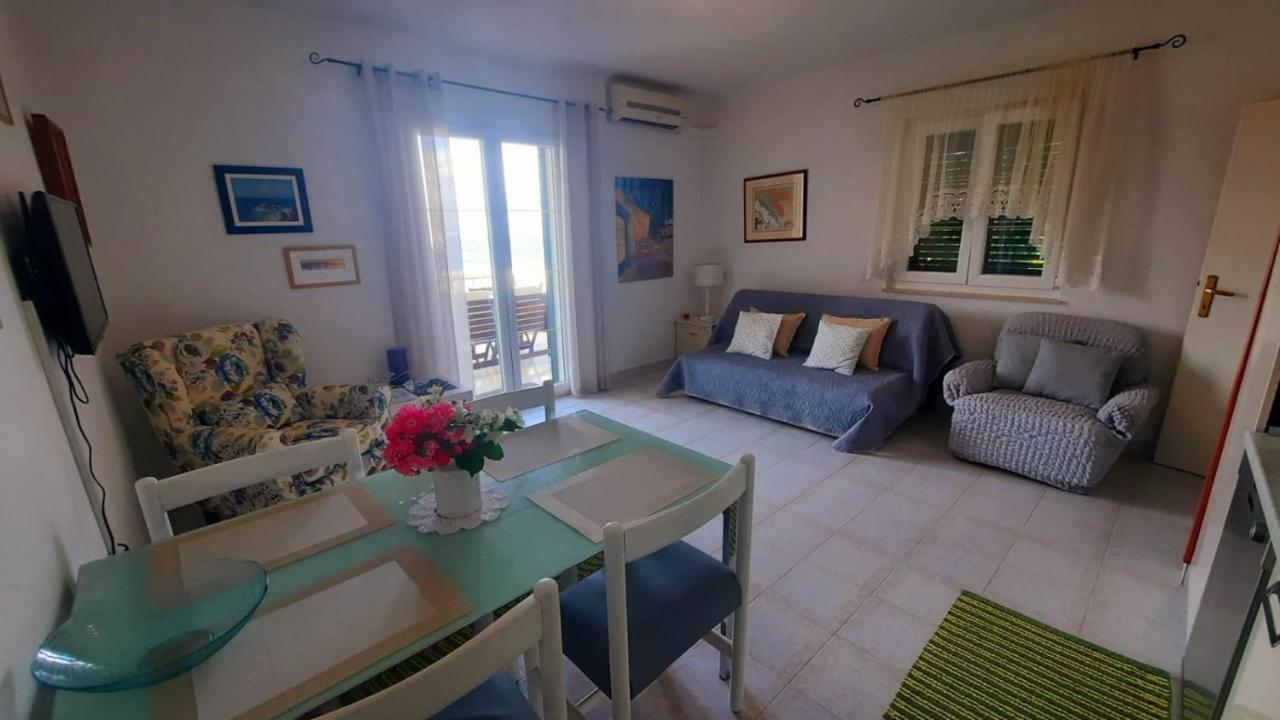 Oasis Apartments Sutivan Bagian luar foto